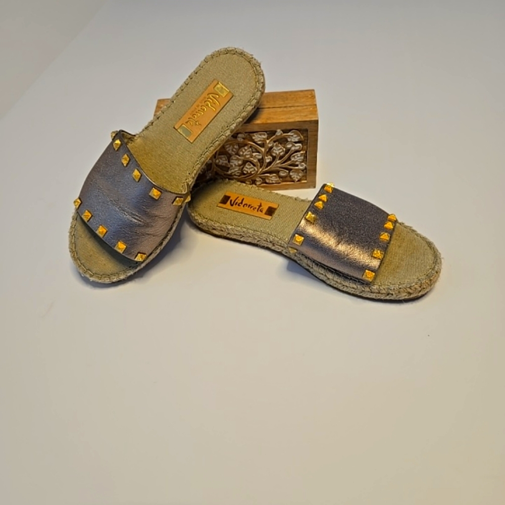 Vidoretta Silver and Gold Studded Slide Espidrille Sandals 38 Or 7.5